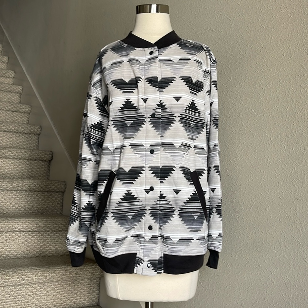 Scandia Woods Sz M Pt 90's Southwestern Cardigan Snap Front Sweatshirt